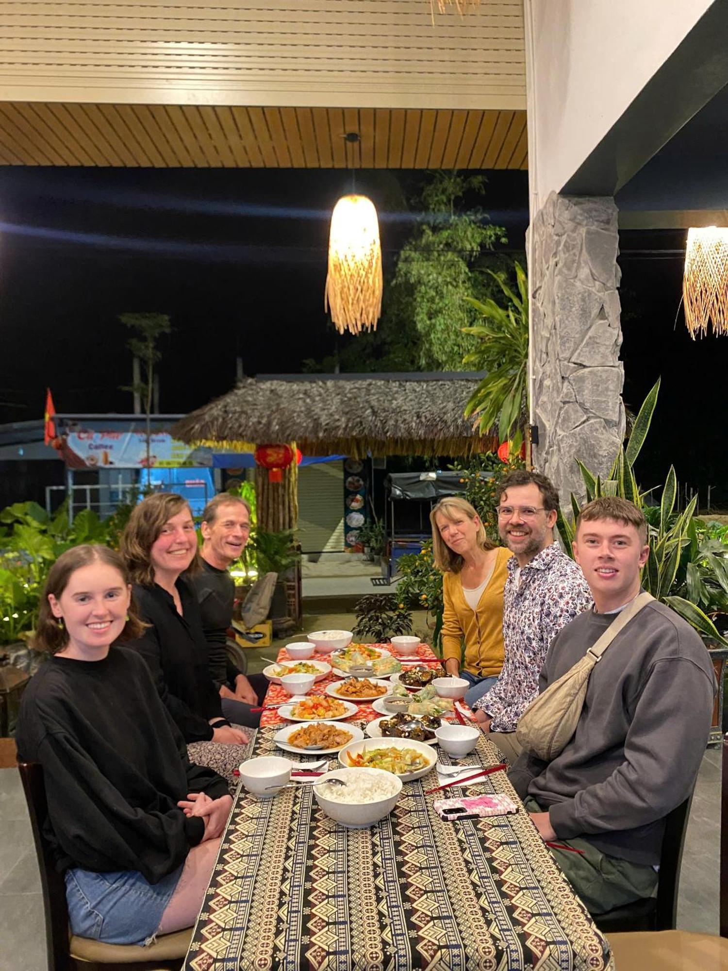 Tutu'S Homestay Phong Nha Zewnętrze zdjęcie